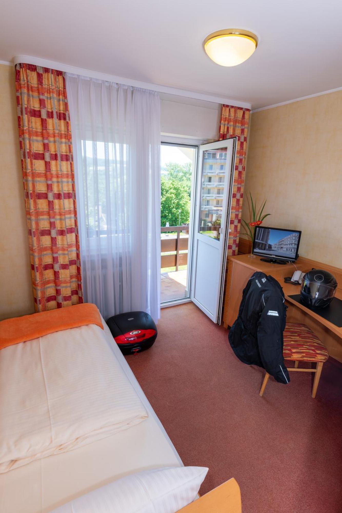 Kishotel Am Kurpark Bad Soden-Salmünster Kültér fotó